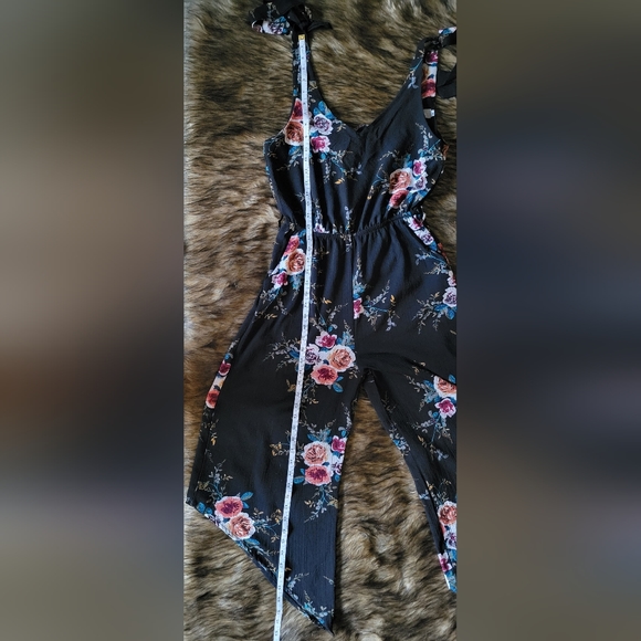 Belongsci Floral Beachy Jump Suit With Tye Sleeves - Picture 7 of 11